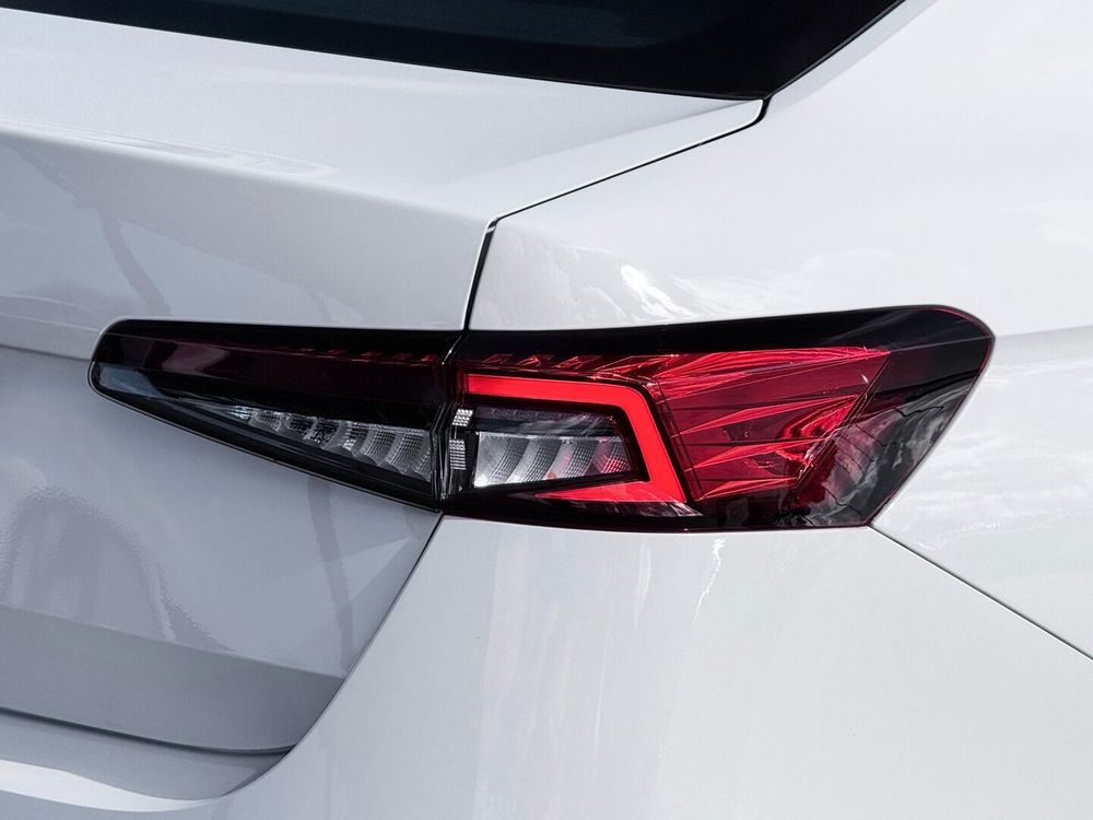 Skoda Superb 2.0 TDI Scr Essence DSG 2024 — zdjęcie 5