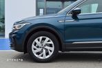 Volkswagen Tiguan - 5