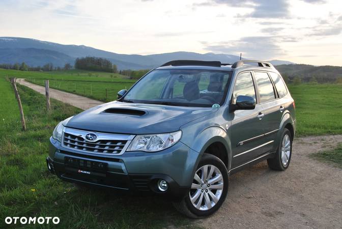 Subaru Forester 2.0 i Exclusive - 31