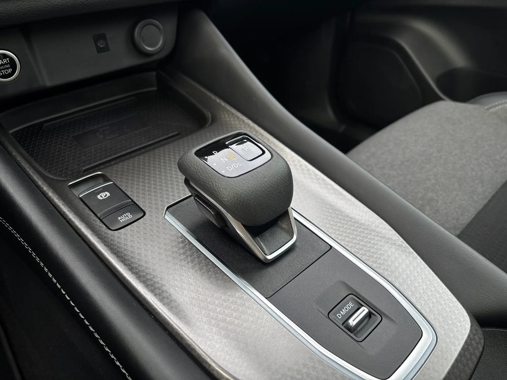 Nissan Qashqai Pakiet technologiczny + dach panoramiczny