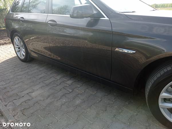 BMW Seria 5 520d Touring - 8