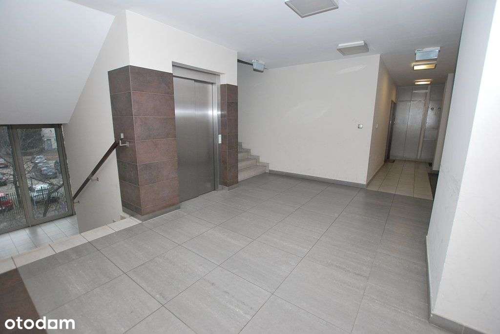 blisko metra 3-pokojowe mieszkanie z garażem-10