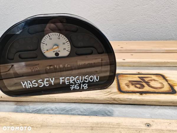Massey Ferguson 7620 {Licznik motogodzin A3 4353089 M92} - 1