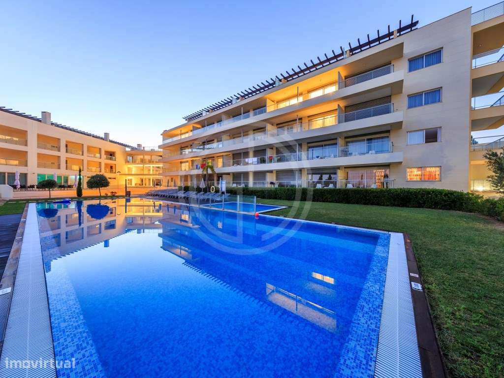Apartamento T1 com vista Piscina em Vilamoura-0