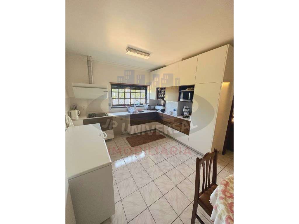 MORADIA T6 VENDA COM ESPAÇO COMERCIAL E RESIDENCIAL , A 10 MINUTOS ...-18