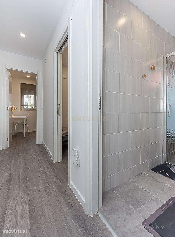 Alojamento Estudantil LÁ-SALETTE ( quarto Papa Figos 7m2 ) - Grande imagem: 4/31