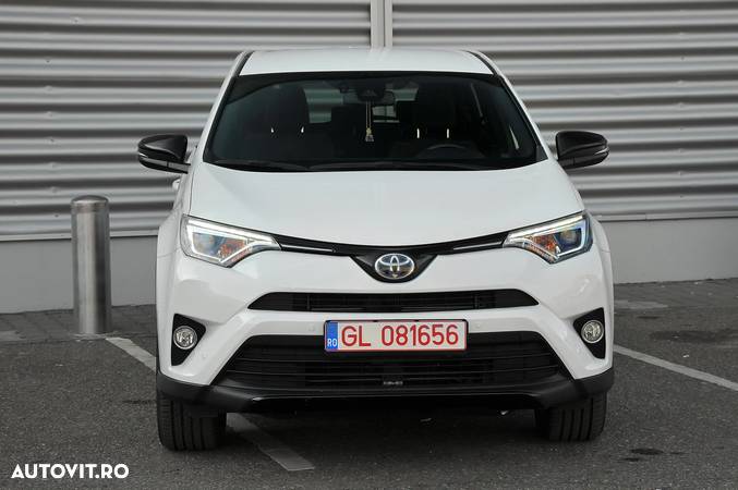 Toyota RAV4 - 9