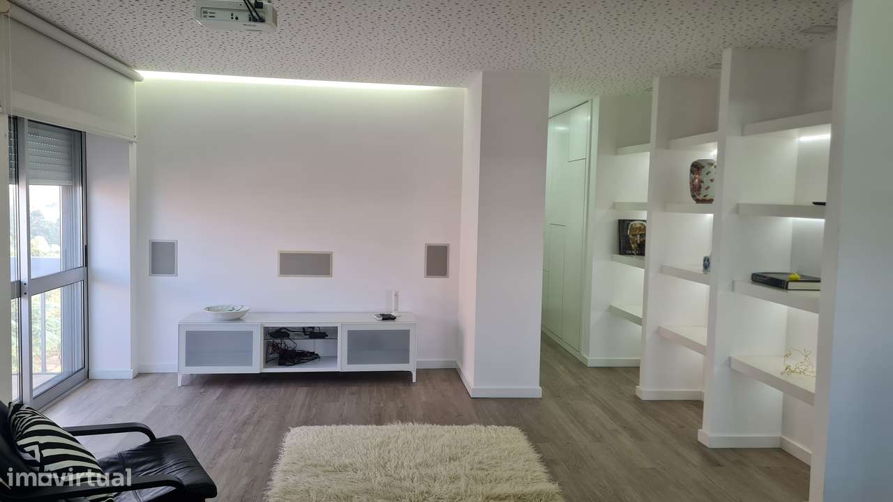 Apartamento  em Celas (Duplex e arrumo no sótão) - Grande imagem: 4/35