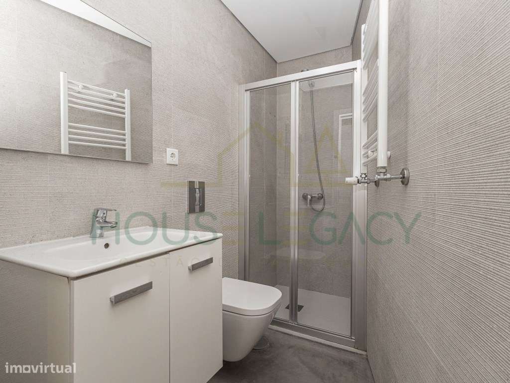 Apartamento T2 em frente ao Hospital São João-22
