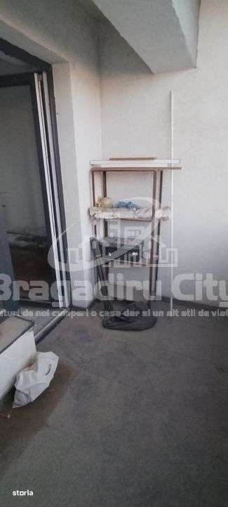 Garsoniera et 1/6 libera stradal sos Alexandriei - Imagine principală: 5/8