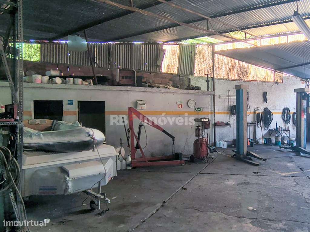 Oficina com afetação de serviços - Entroncamento-12