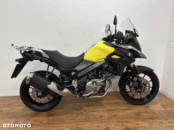 Suzuki V-STROM - 1