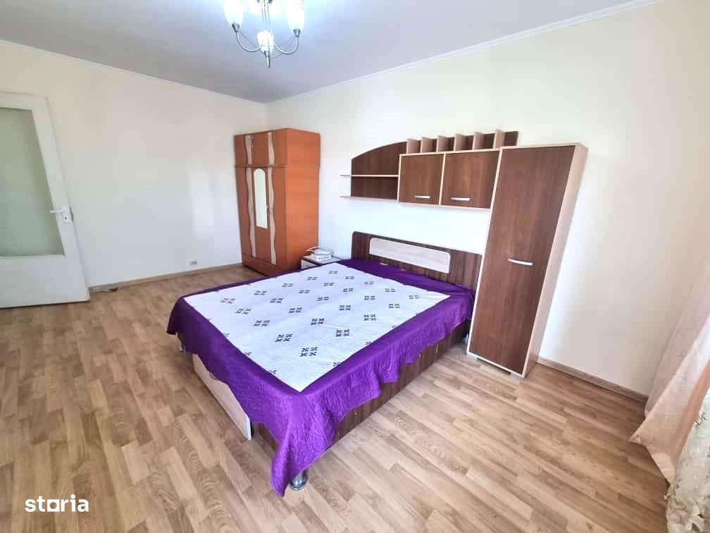 Vanzare apartament 2 camere, decomandat, Ploiesti, zona 9 Mai-7