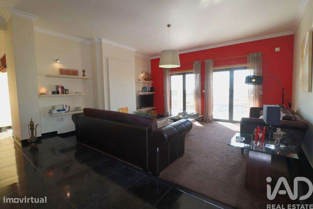 Moradia isolada T5 em Silveira de 339,35 m2 - Grande imagem: 4/39