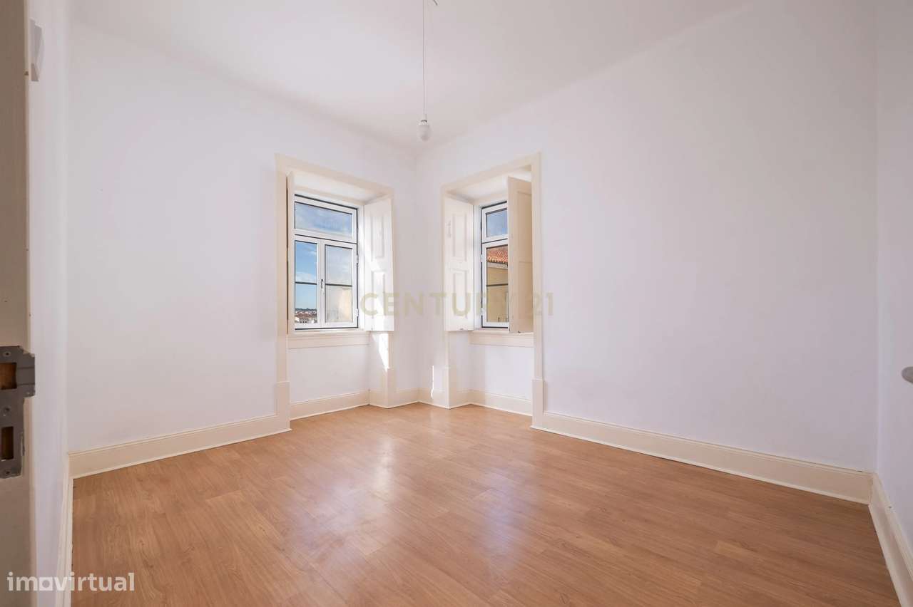 Apartamento T3+1 com varanda | Rua Guerra Junqueiro, Coimbra-16