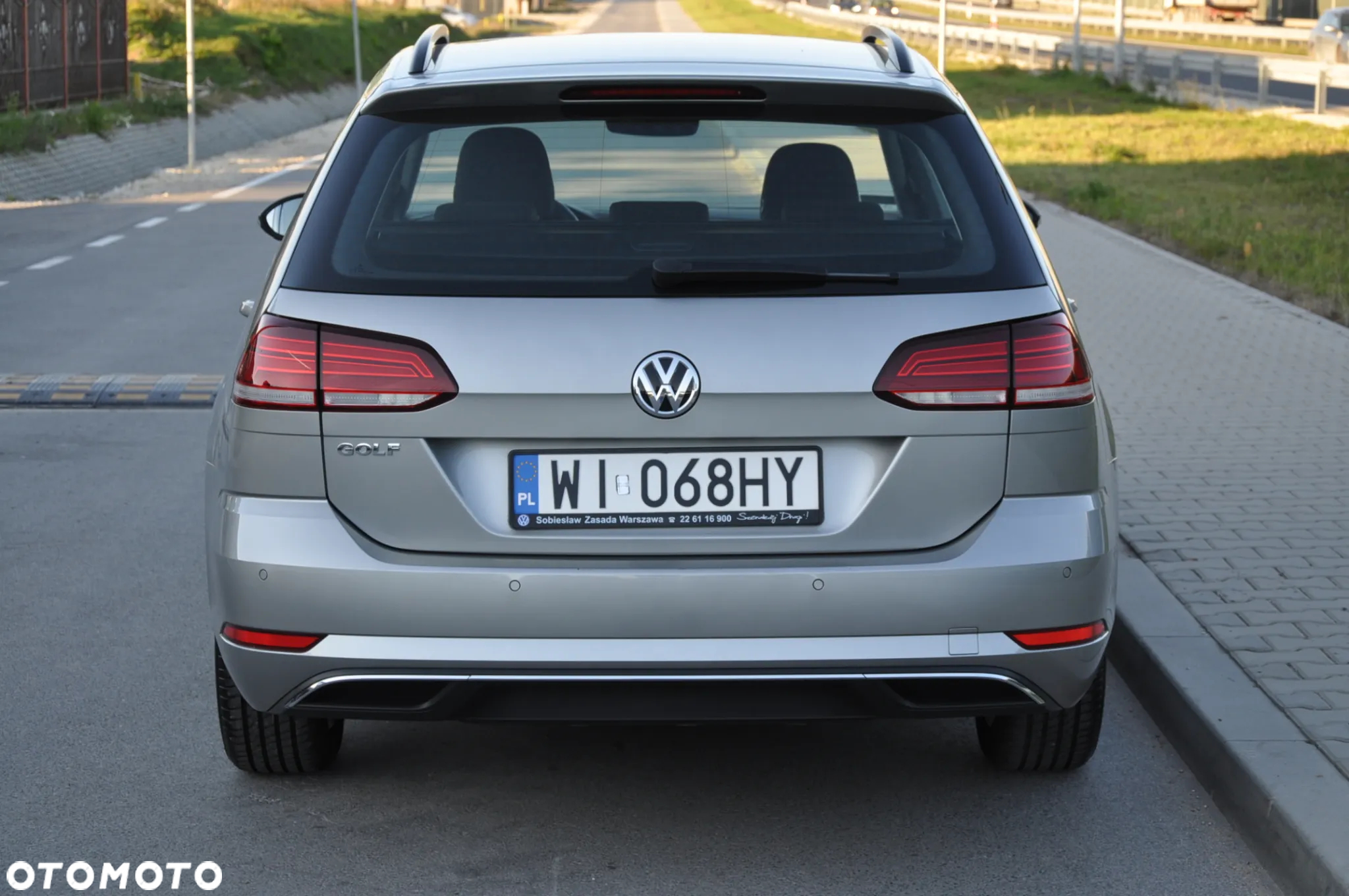 Volkswagen Golf VII 1.6 TDI BMT Comfortline - 8