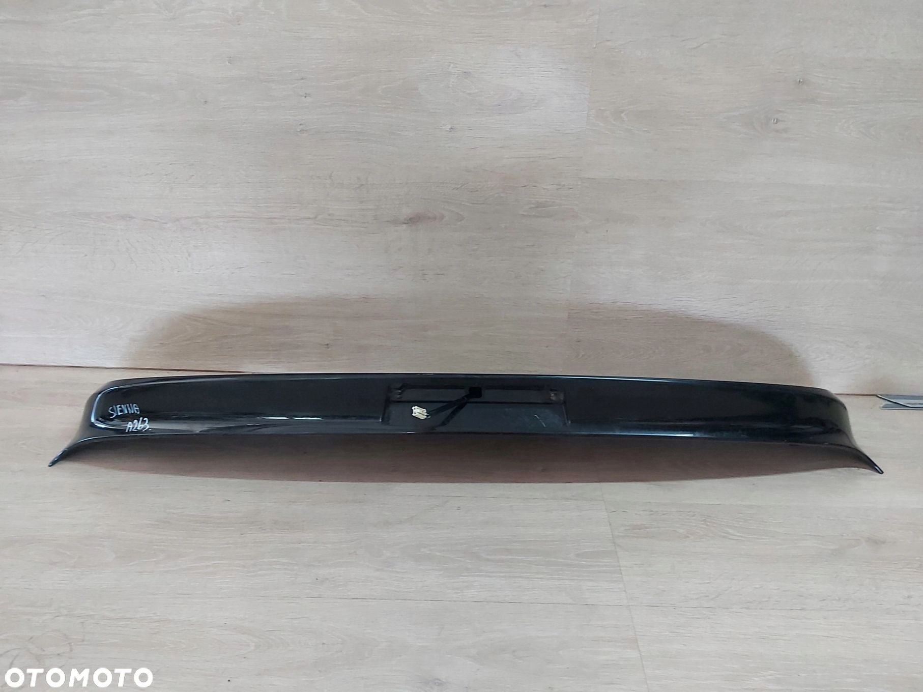 TOYOTA SIENNA spoiler daszek szyby tył 76085-08010 - 2