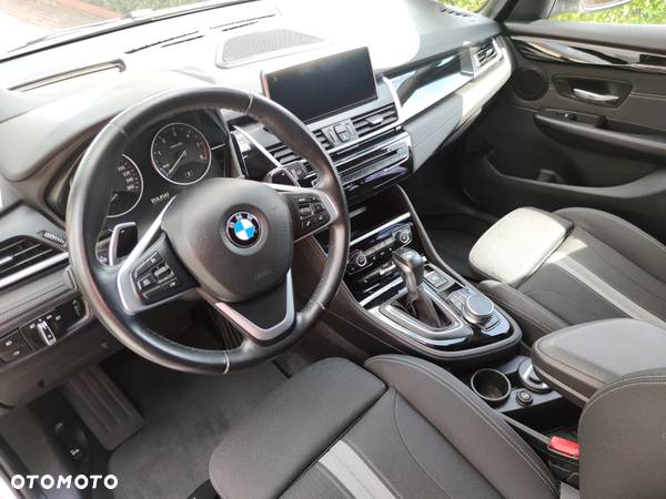 BMW Seria 2 220d Gran Tourer Sport Line - 8