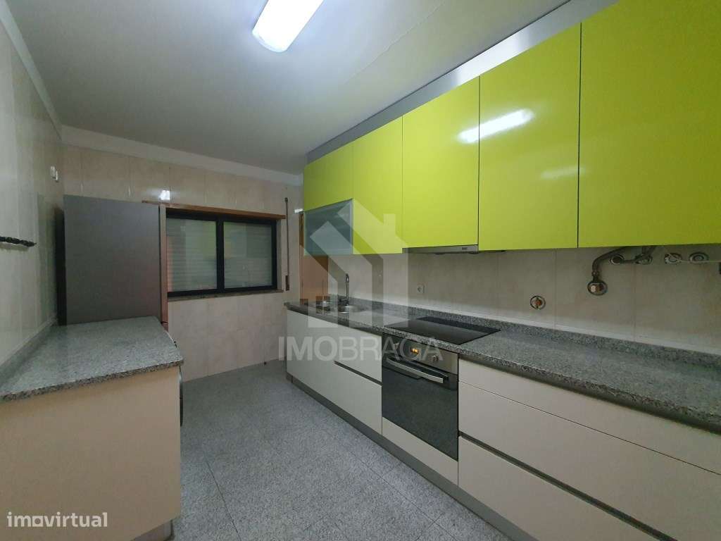 Venda Apartamento T2 Mobilado e Equipado em Lomar, Braga - Grande imagem: 4/24