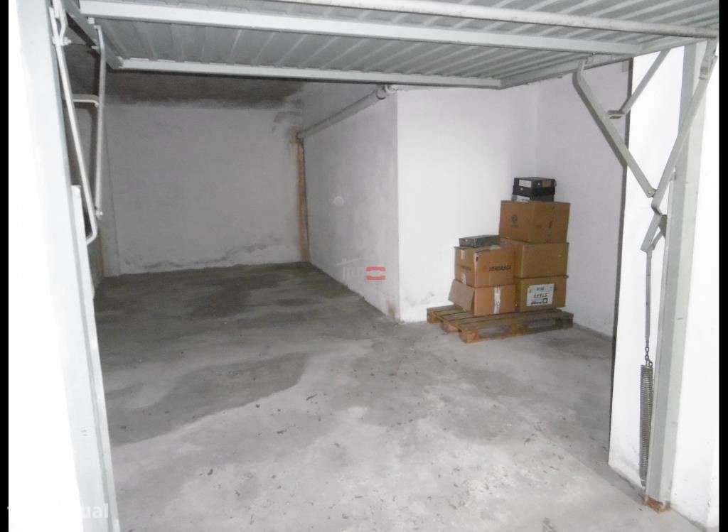Garagem - Grande imagem: 2/5