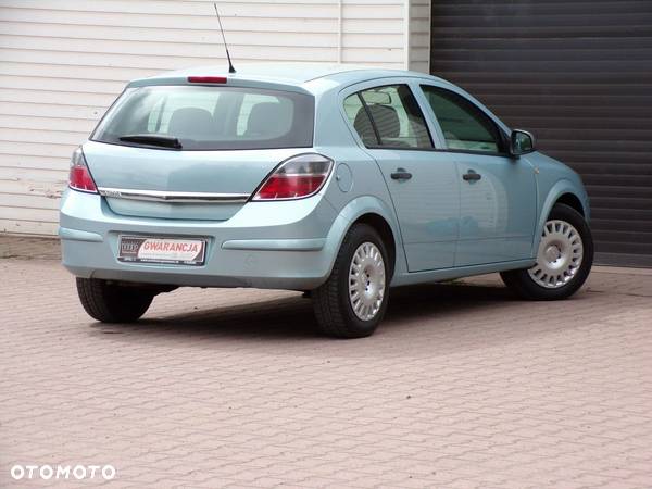 Opel Astra - 16