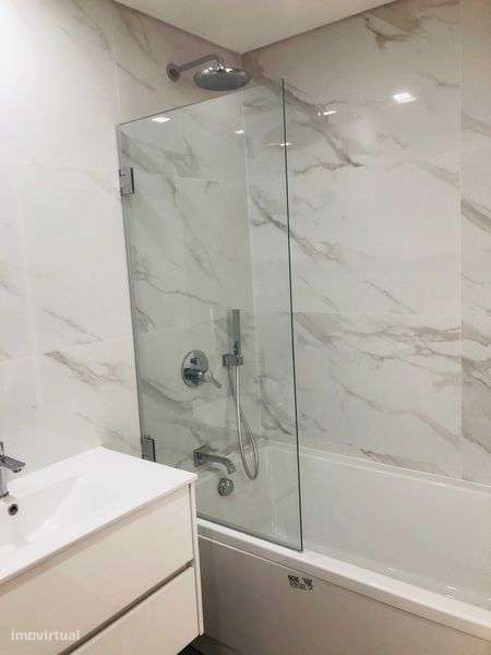 Arrendamento de apartamento T1 na Avenida Madame Curie, 23 Lt - Grande imagem: 5/12