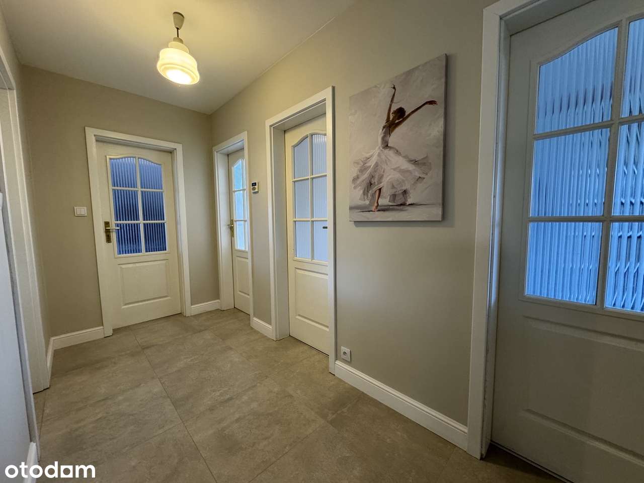 Wejdź i zamieszkaj. Uff... Jestem u siebie.-10