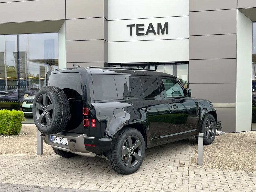 Land-Rover Defender 3.0 Diesel 250 KM — zdjęcie 3