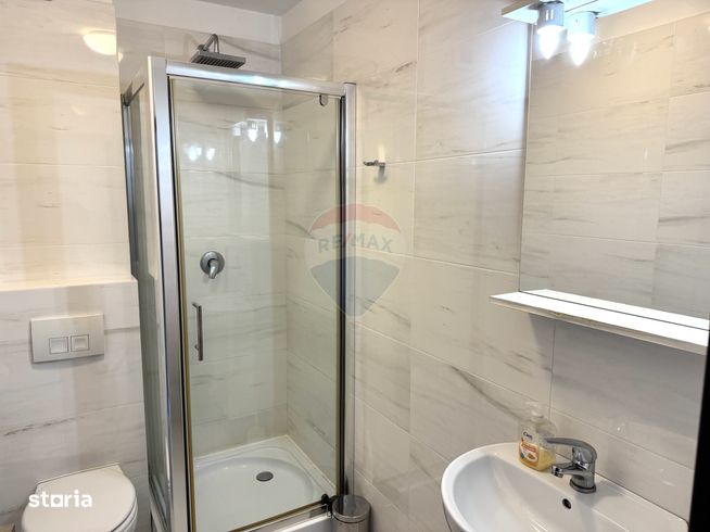 COMISION 0%, De vânzare: 2 apartamente + 4 garsoniere, Europa-4