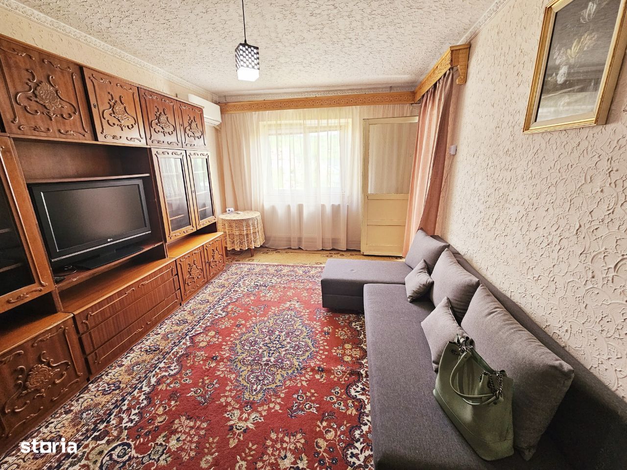 Vanzare apartament 2 camere, decomandat, in Boldesti-Scaeni