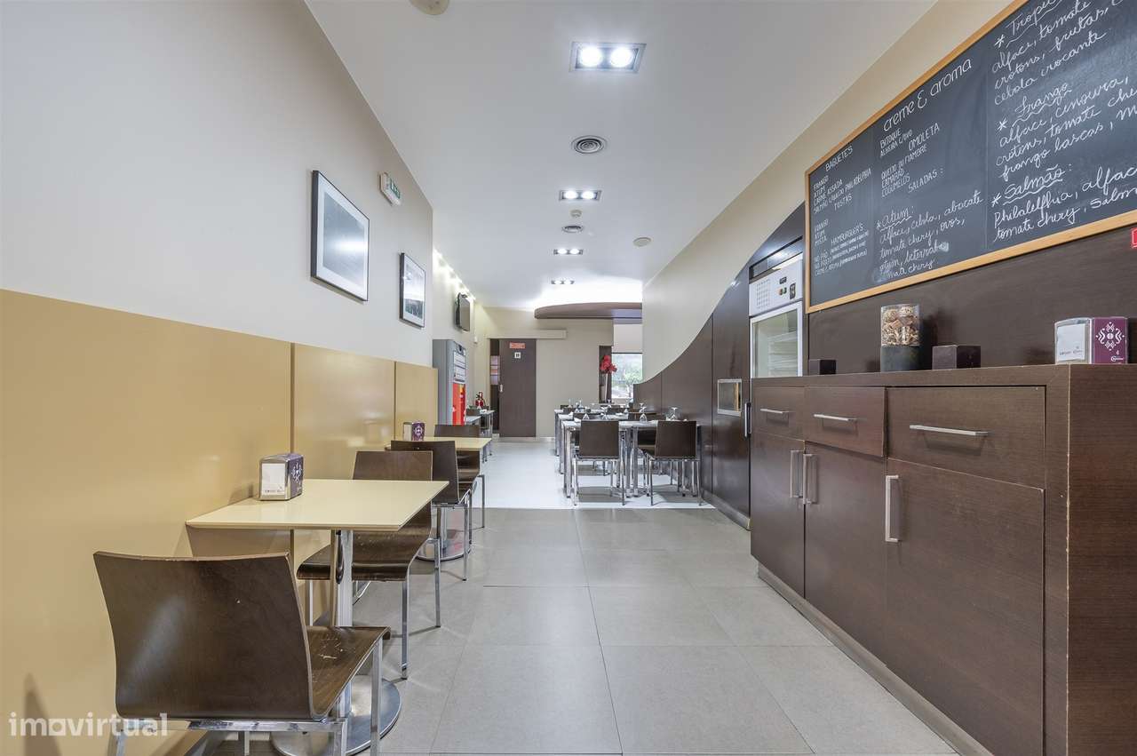 Café/Restaurante equipado, pronto a funcionar. - Grande imagem: 4/21