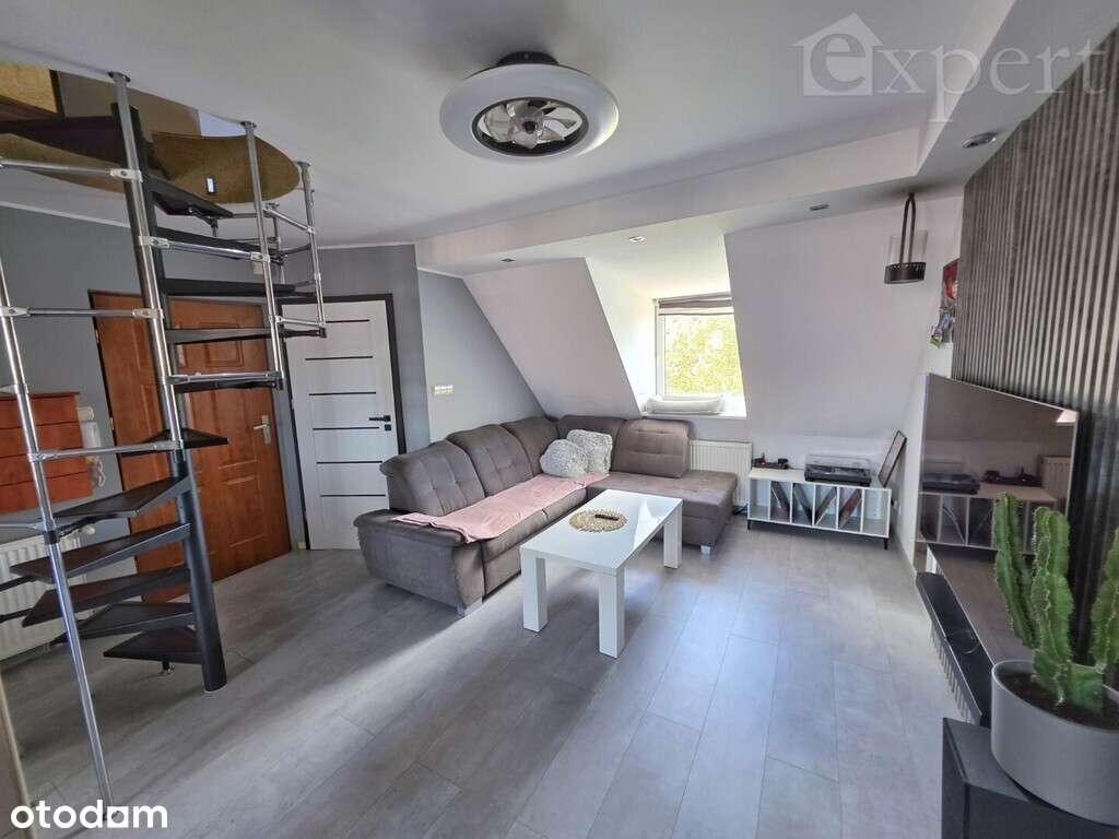 Dwa poziomy z tarasem, miejsce parkingowe - Pełny obrazek: 4/20