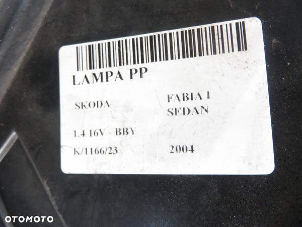 LAMPA PRAWA PRZEDNIA SKODA FABIA I - 6