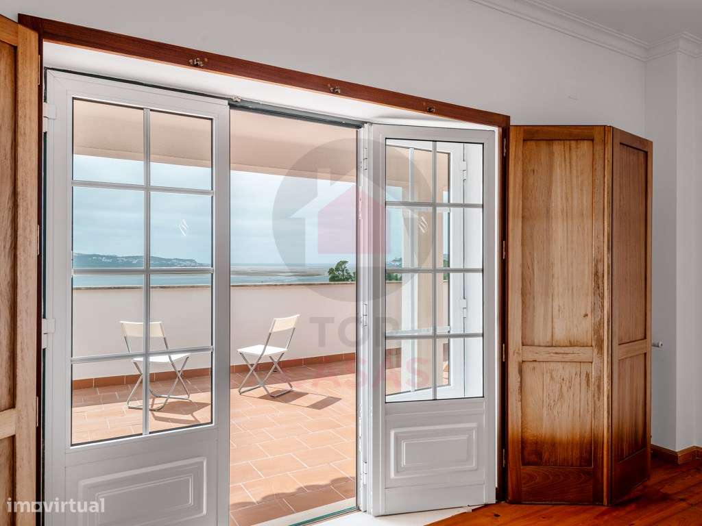Moradia com Carácter e Encanto com Vista para a Lagoa de Óbidos-28