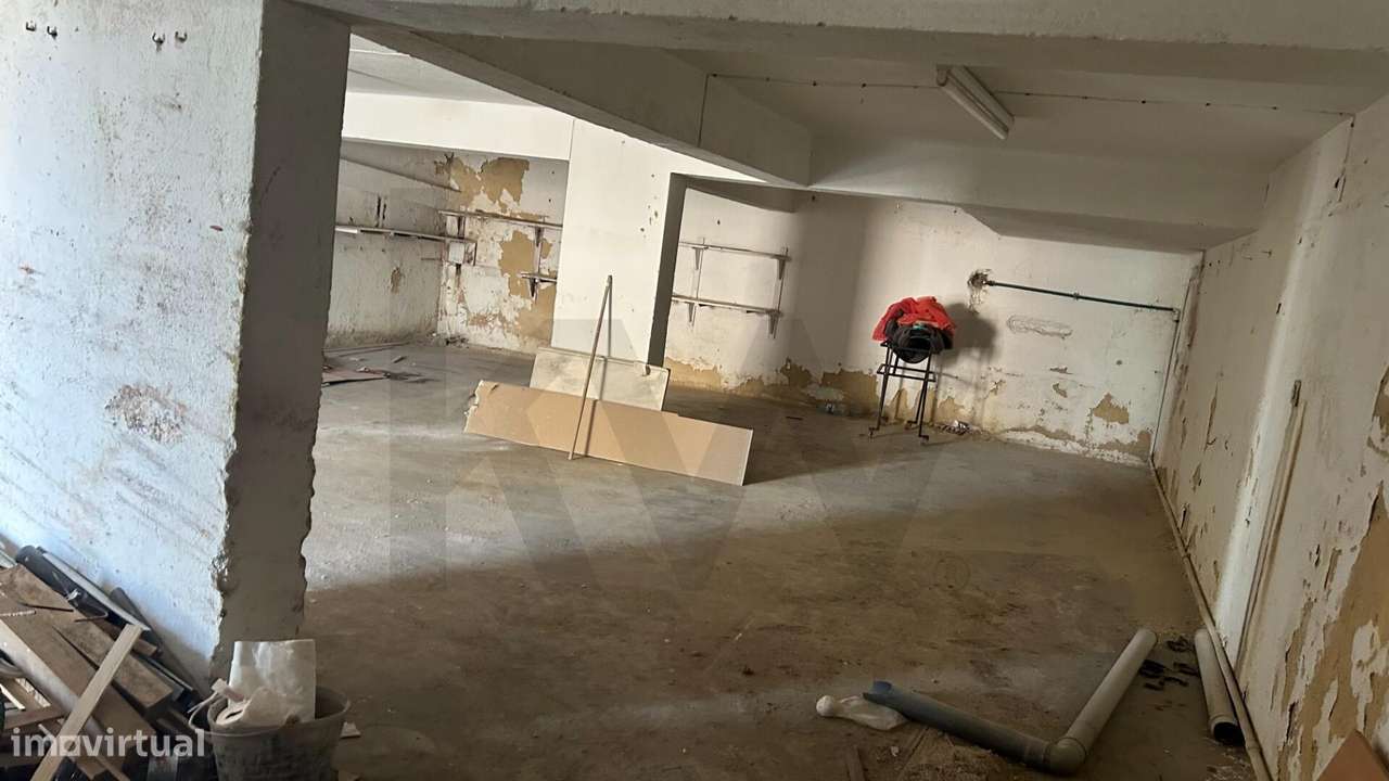 Garagem no Barreiro - Grande imagem: 3/15