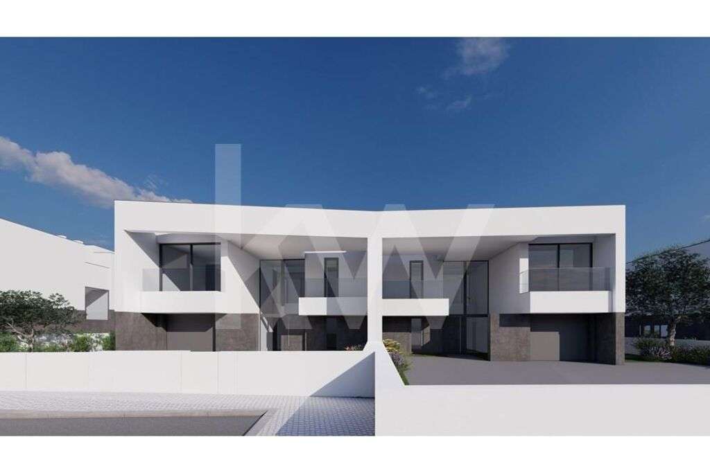 Moradia T4 com 4 suites, garagem e piscina privada - Grande imagem: 2/8