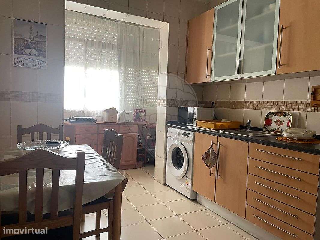 Moradia T1 para venda - Grande imagem: 4/16