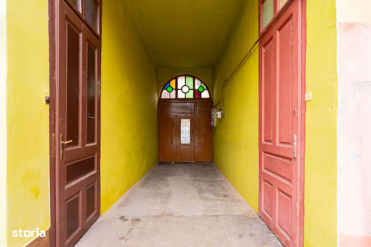 Apartament ultracentral Arad – 468 mp teren propriu, garaj, acces auto-4