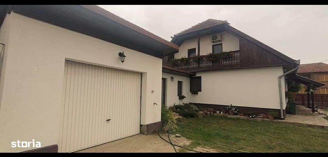 Casa de vanzare 5 camere P+M, Salard-0