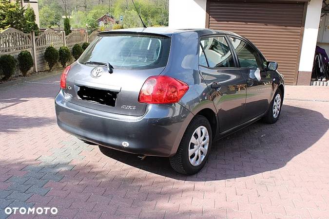 Toyota Auris 1.33 VVT-i Terra - 4