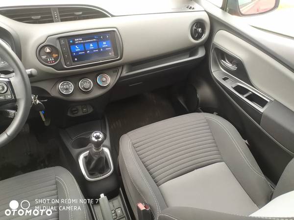 Toyota Yaris 1.5 Premium - 14