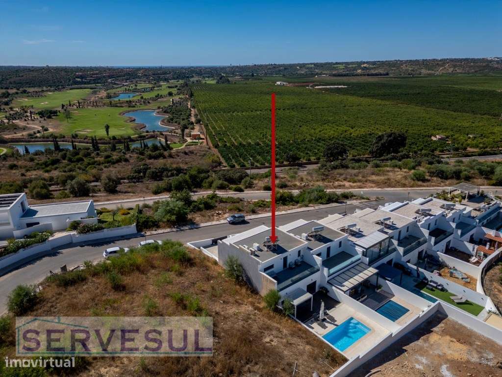 Moradia Moderna com Piscina e uma vista magnifica para o Campo de G...-43