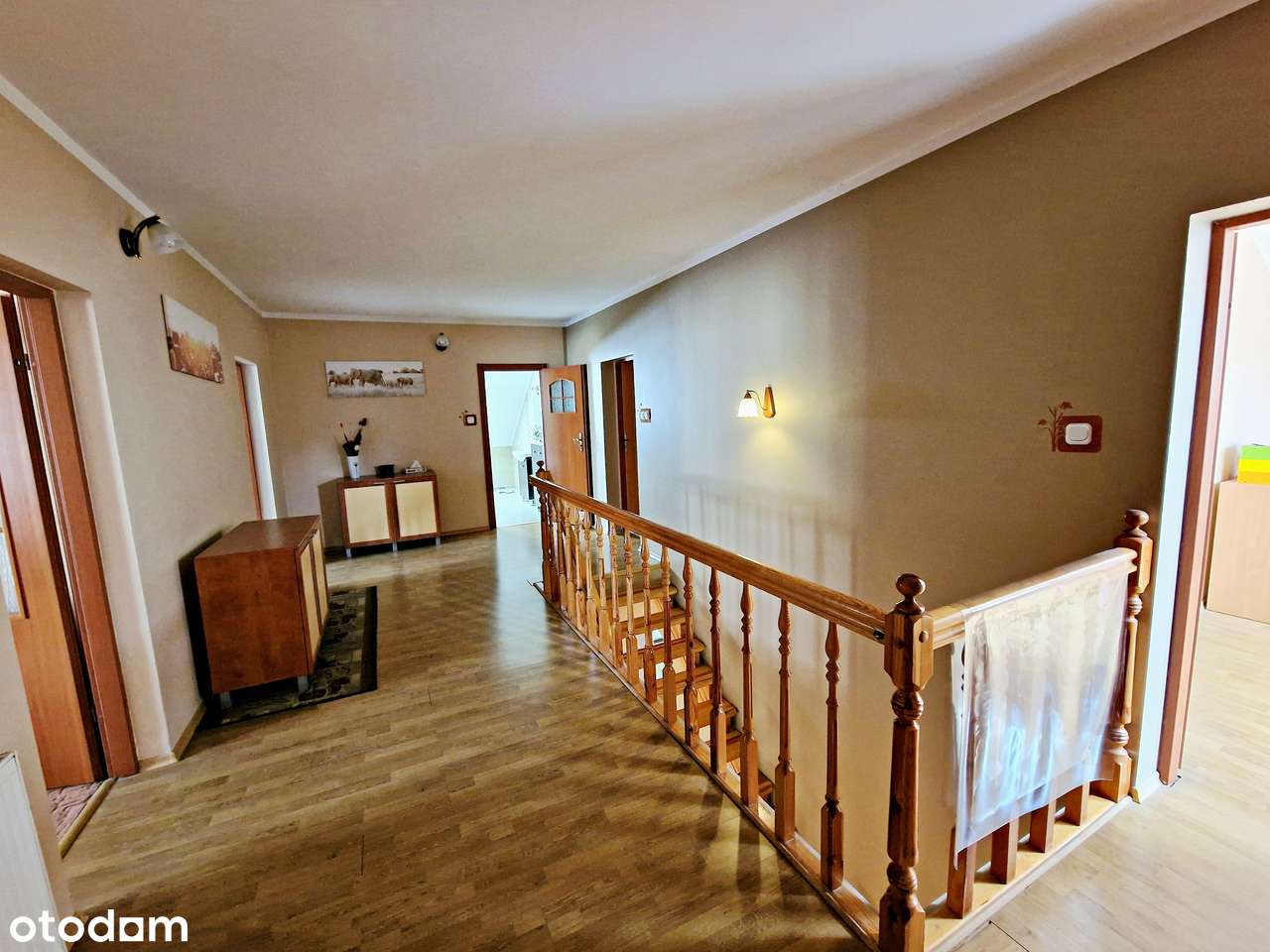 Przestronny dom - Do dużej negocjacji !!!-9