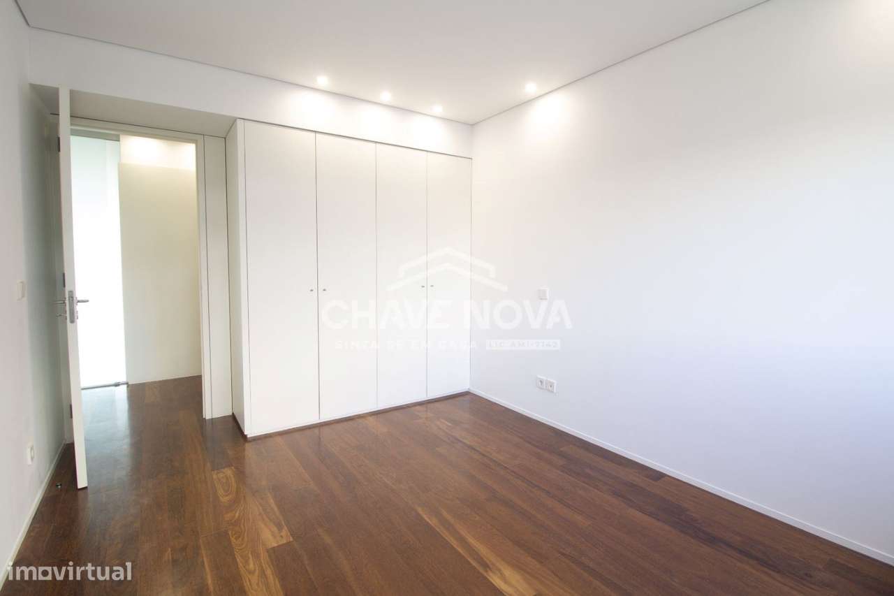 Apartamento T4 de Luxo com Vista Mar – Matosinhos-10