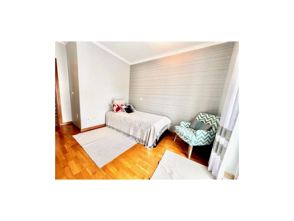 Moradia independente T4+1 em Murches com piscina, Cascais-32