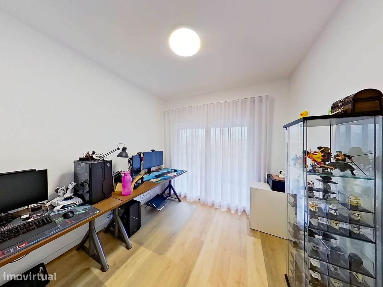 T-3 NOVO PRONTO A HABITAR, COM 2 SUÍTES, 2 VARANDAS, RESERVADO !-23