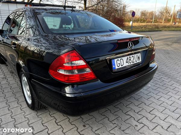 Mercedes-Benz Klasa E 320 CDI Classic - 11