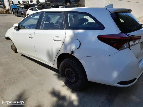 Para Peças Toyota Auris Combi (_E18_) - 2