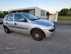 Opel Corsa 1.2 16V Confort - 1