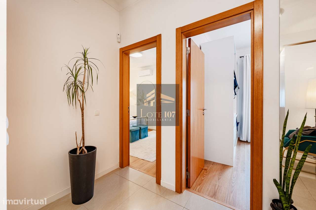 Apartamento T2 Remodelado em Pinhal Novo-17